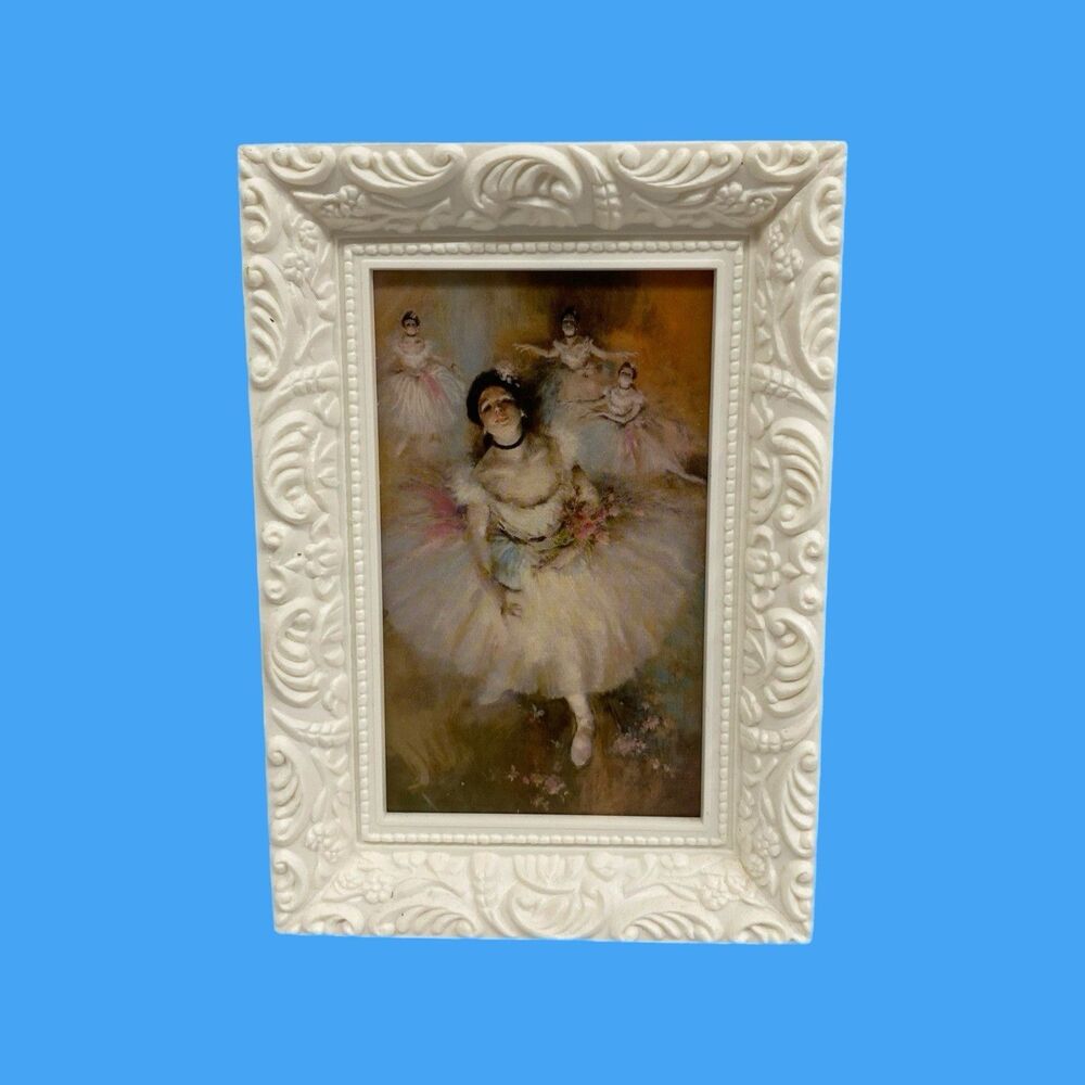 Vintage 1970s Avon Beauty In Motion Soap Box Ballerina Ornate Frame With Box
